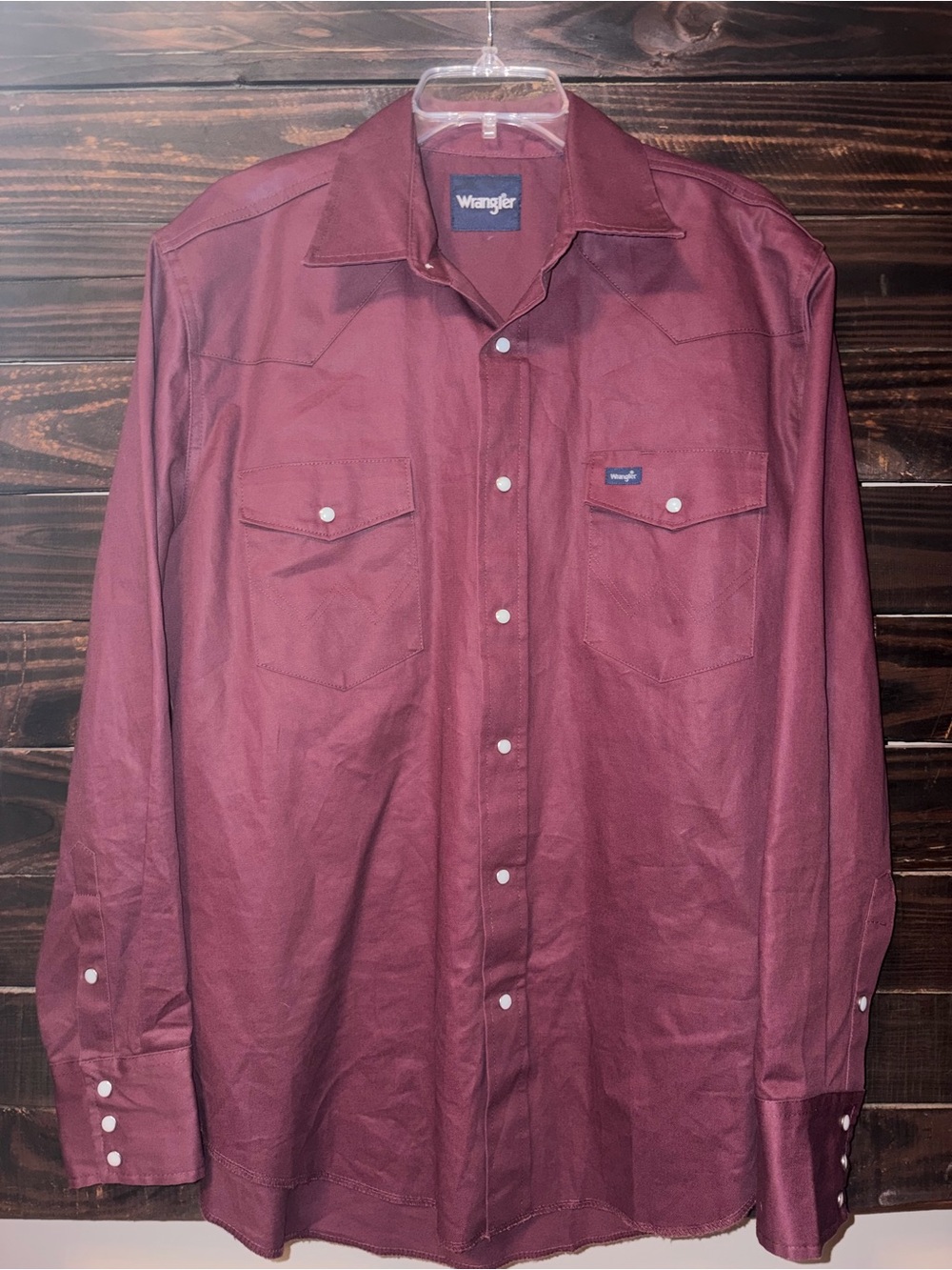Wrangler Men's Button-Down Western Shirt in Burgundy - Picture 3 of 8